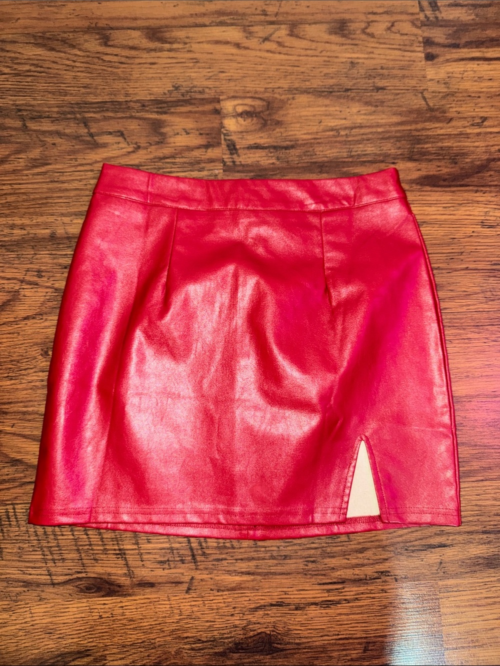 Red Faux Leather Mini Skirt with Front Slit 17.1T